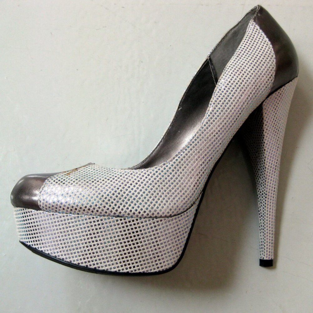 bebe Pewter Silver Metallic Pamelia Platform Polka Dot Pumps Size 8 Stiletto